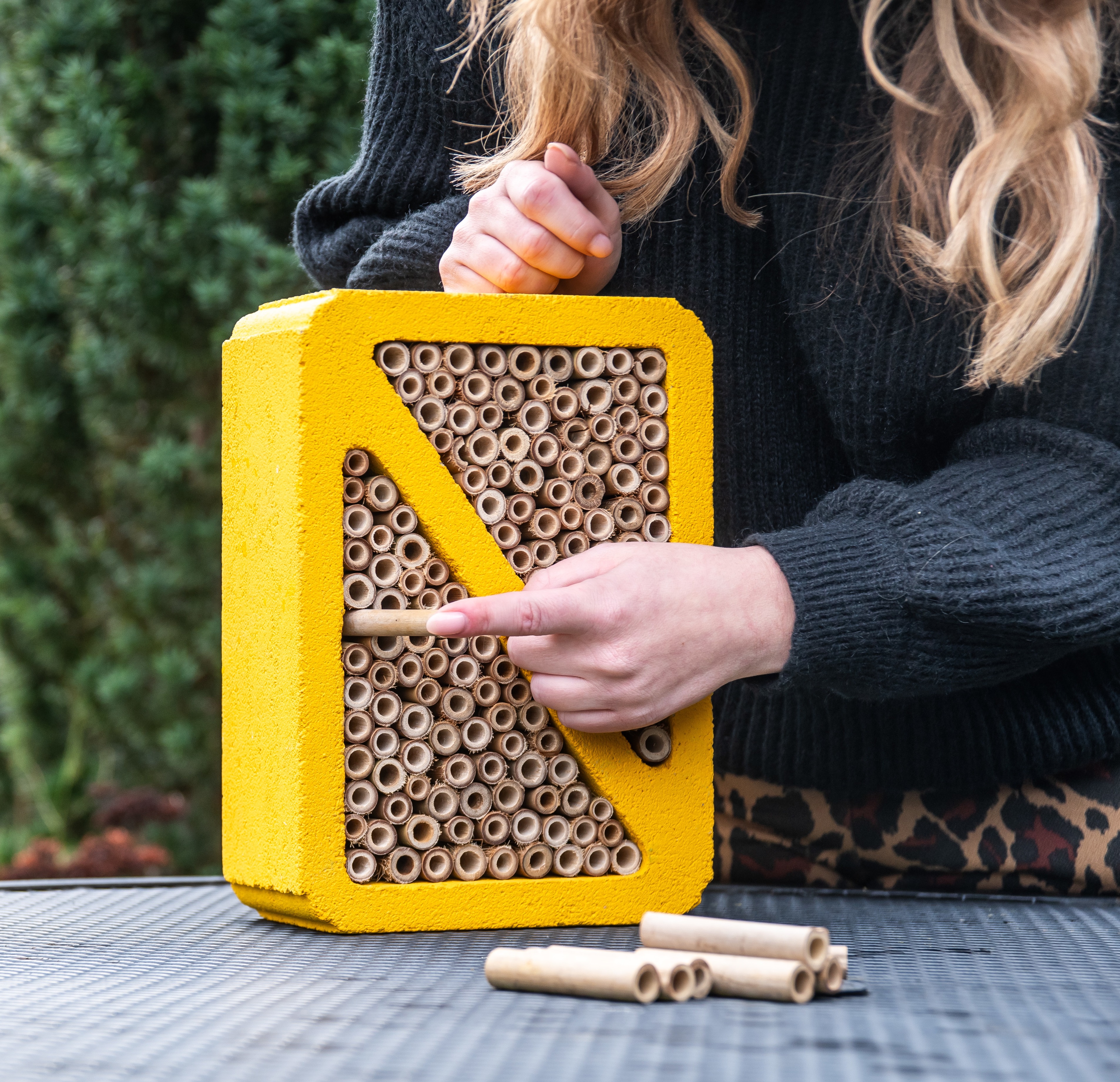 Foto van een bijenhotel